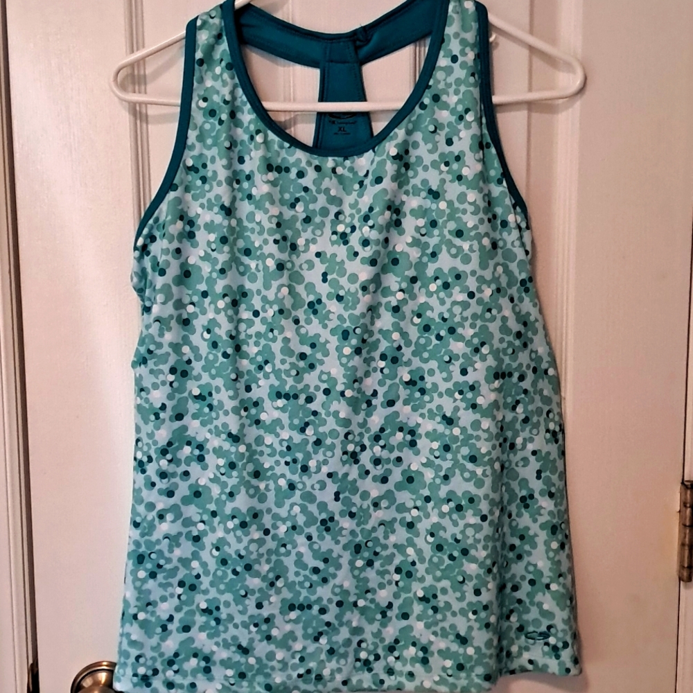 Champion Workout Top. Has bra shelf. Size XL